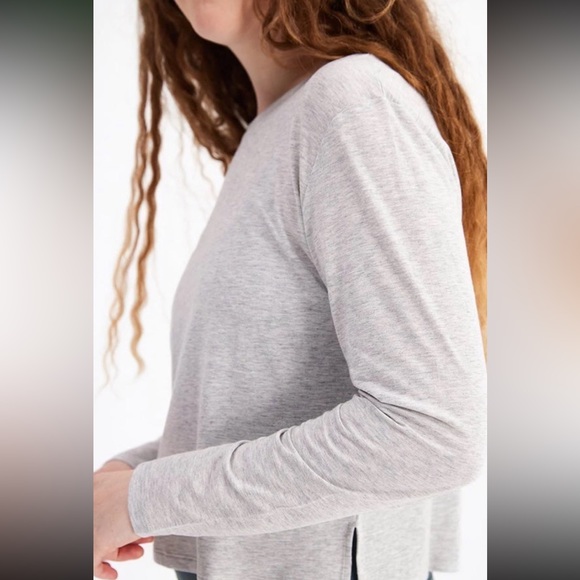 NWT  Sea Salt Cupro Long Sleeve Tee - Picture 3 of 4